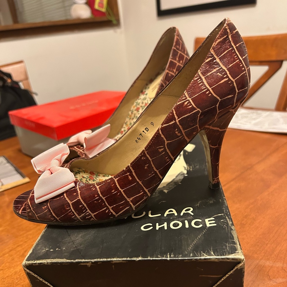 Jeffrey Campbell brown with pink bow open toe heel